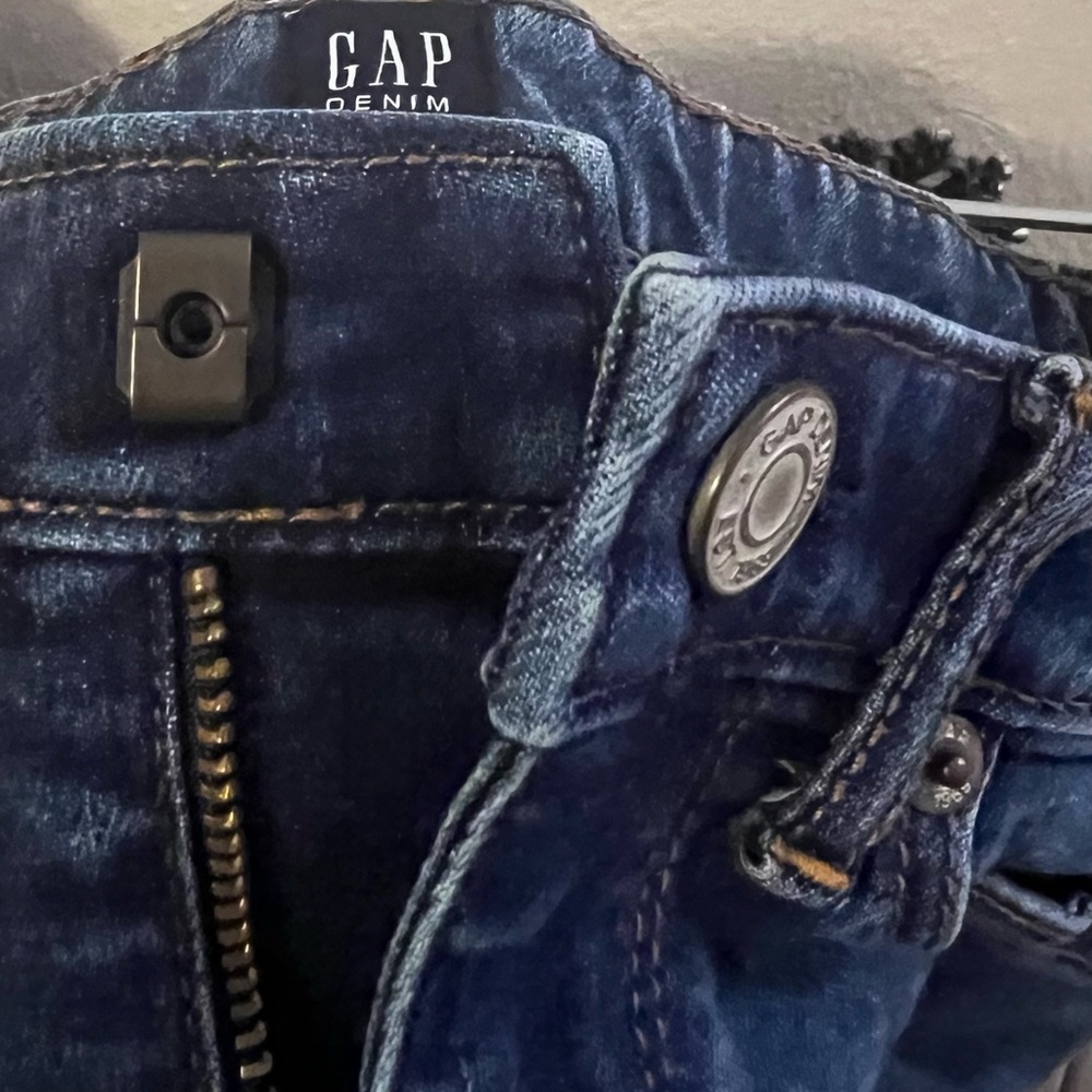 GAP GIRLS FLOWER JEANS DESIGN (8) - Picture 4 of 4